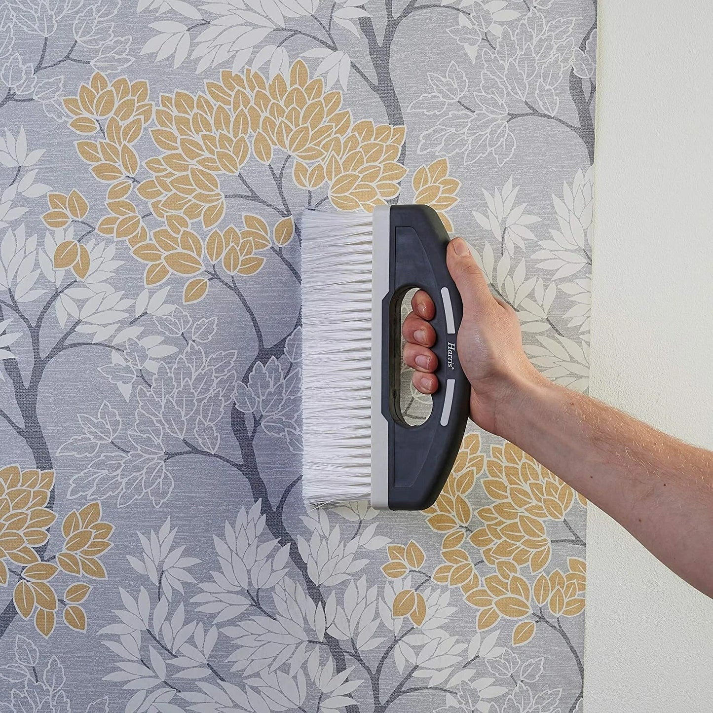 Harris Seriously Good 9" Wallpaper Hanging Brush