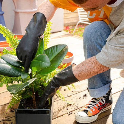 Marigold Extra Tough Outdoor Cleaning Gloves - Large