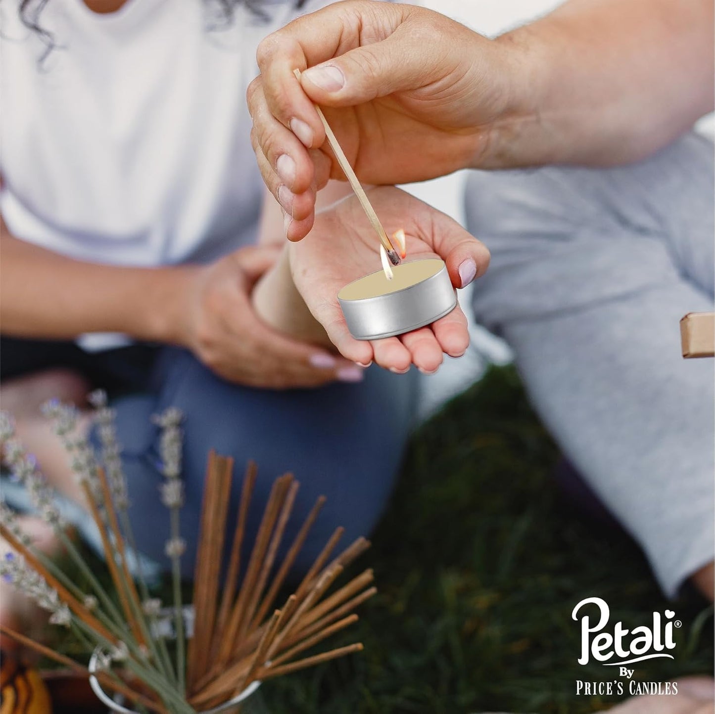 Scented Tea Lights Candles Pack of 25 - Vanilla