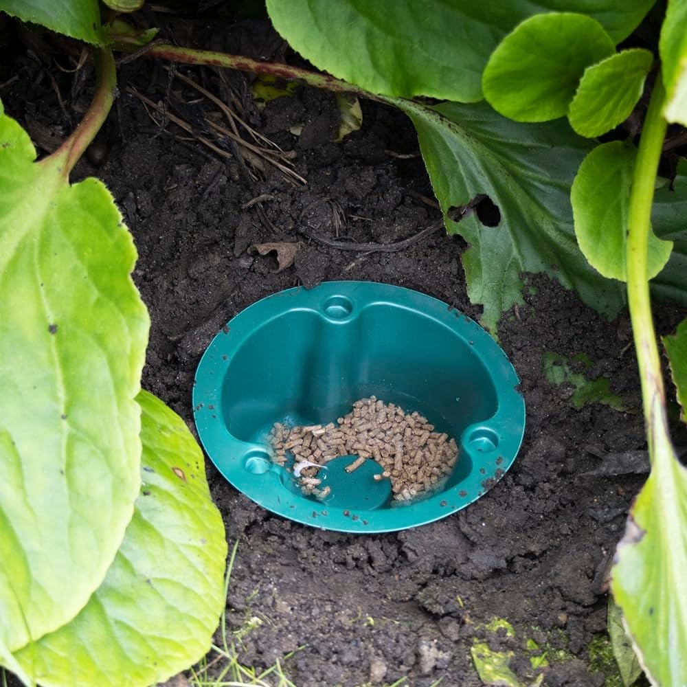 Defenders Slug Away Baited Traps - Twin Pack 