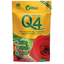 Vitax Q4 Pelleted Plant Food Fertiliser 900g Pouch